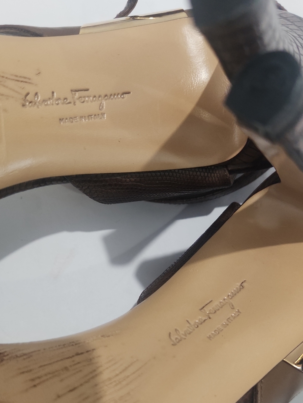 Salvatore Ferragamo Lizard Embossed Leather Heels - Picture 14 of 16